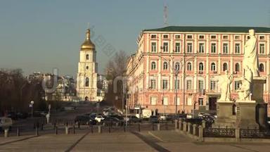 基辅圣索菲亚大教堂索菲亚钟楼，阳光明媚的春天，基辅，乌克兰，4k录像